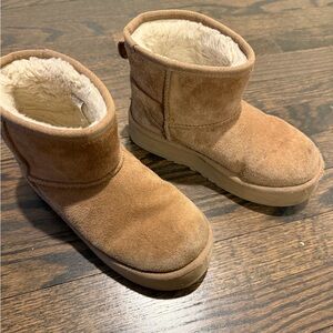 UGG Platform Kids Boots